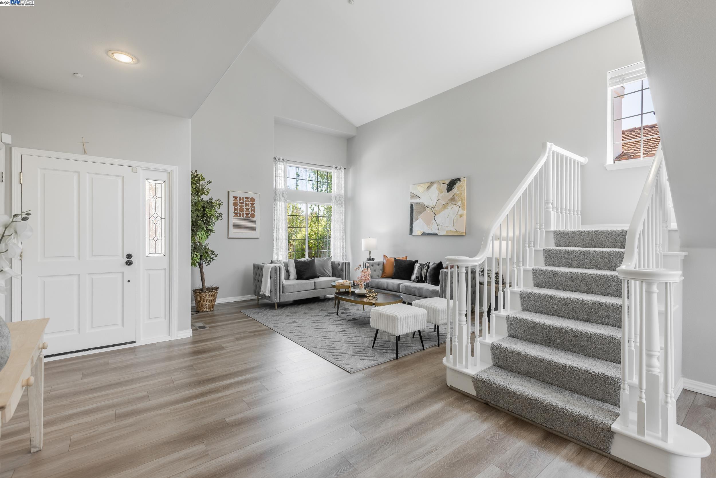 458 Knottingham Cir