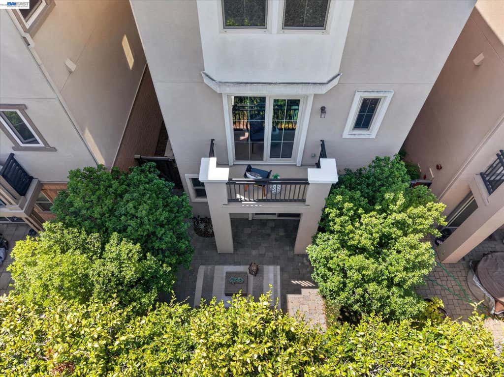 Photo of 2928 Worthing Common, Livermore, CA 94550 (MLS # 41143570)