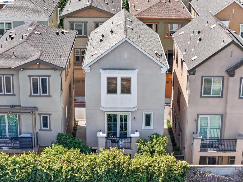 Photo of 2928 Worthing Common, Livermore, CA 94550 (MLS # 41143570)