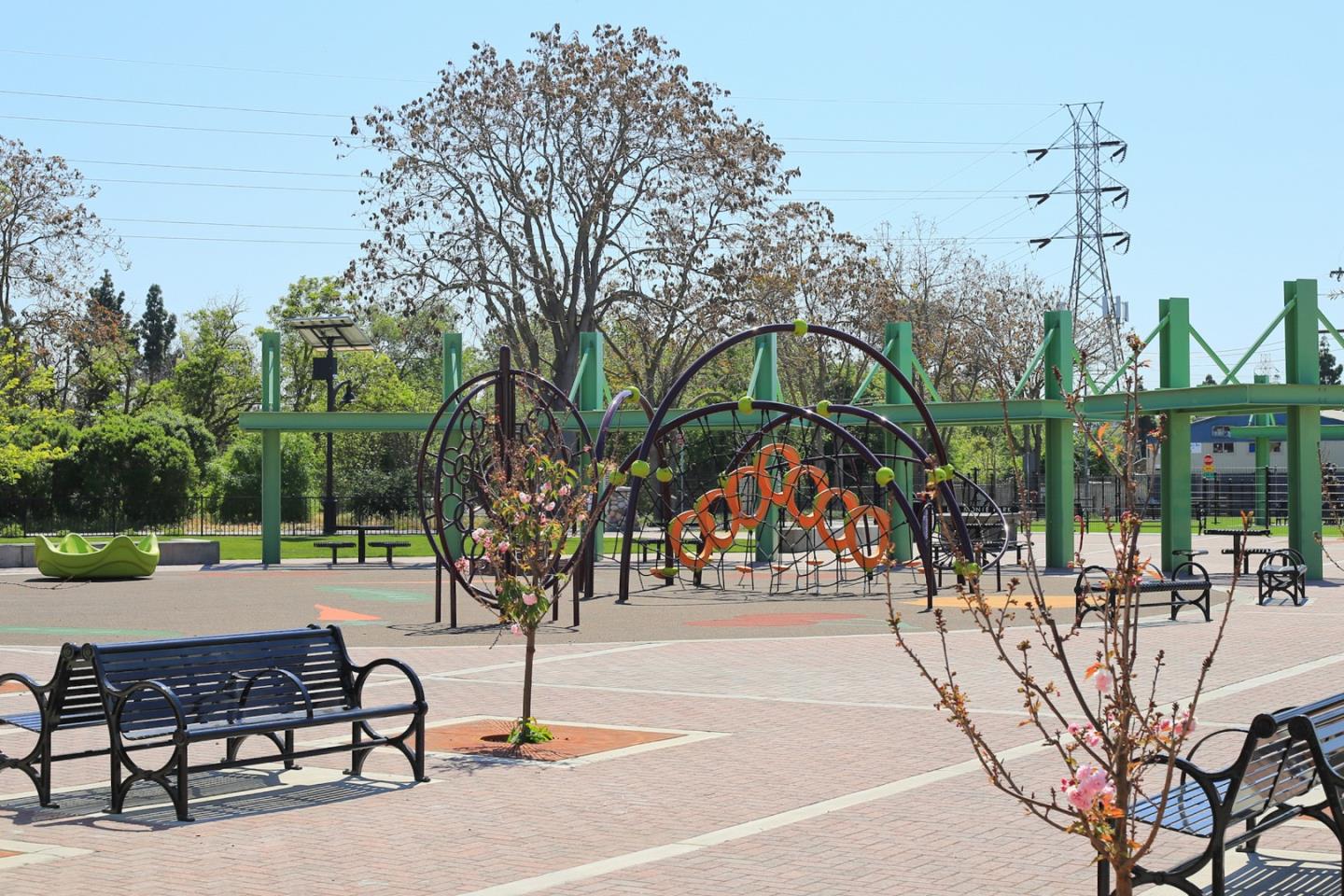 San Jose, California 95126, United States, 3 Bedrooms Bedrooms, ,2 BathroomsBathrooms,Residential,Active,114517