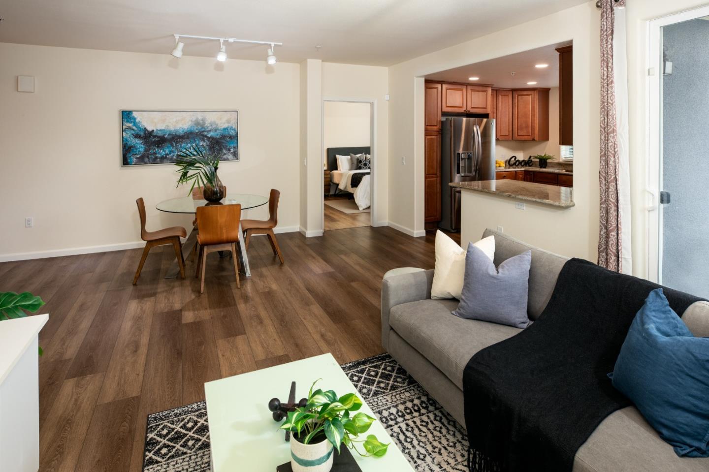 San Jose, California 95126, United States, 3 Bedrooms Bedrooms, ,2 BathroomsBathrooms,Residential,Active,114517