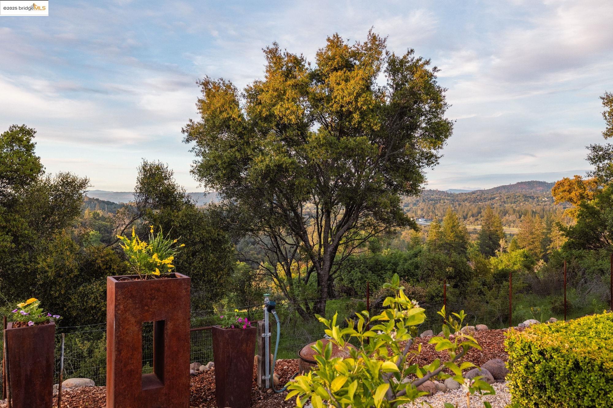 10270 Slate Rim Rd, Sonora, CA, 95370, USA, 3 Bedrooms Bedrooms, ,3 BathroomsBathrooms,Residential,Active,10270 Slate Rim Rd,41111024