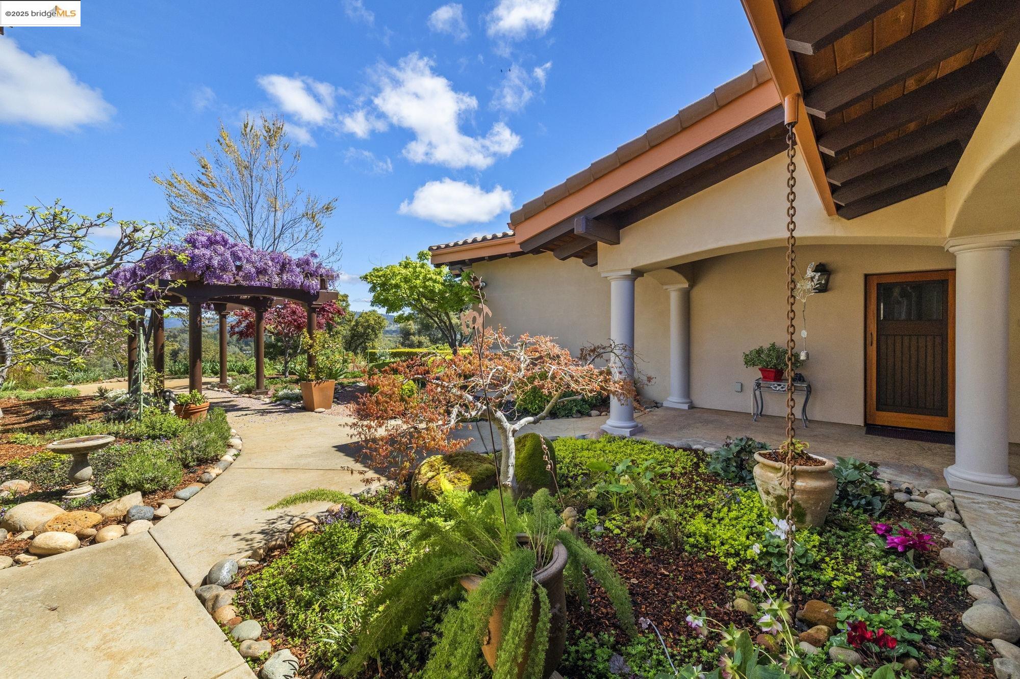 10270 Slate Rim Rd, Sonora, CA, 95370, USA, 3 Bedrooms Bedrooms, ,3 BathroomsBathrooms,Residential,Active,10270 Slate Rim Rd,41111024
