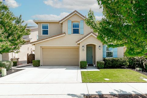 18082 Amador Dr Lathrop CA 95330