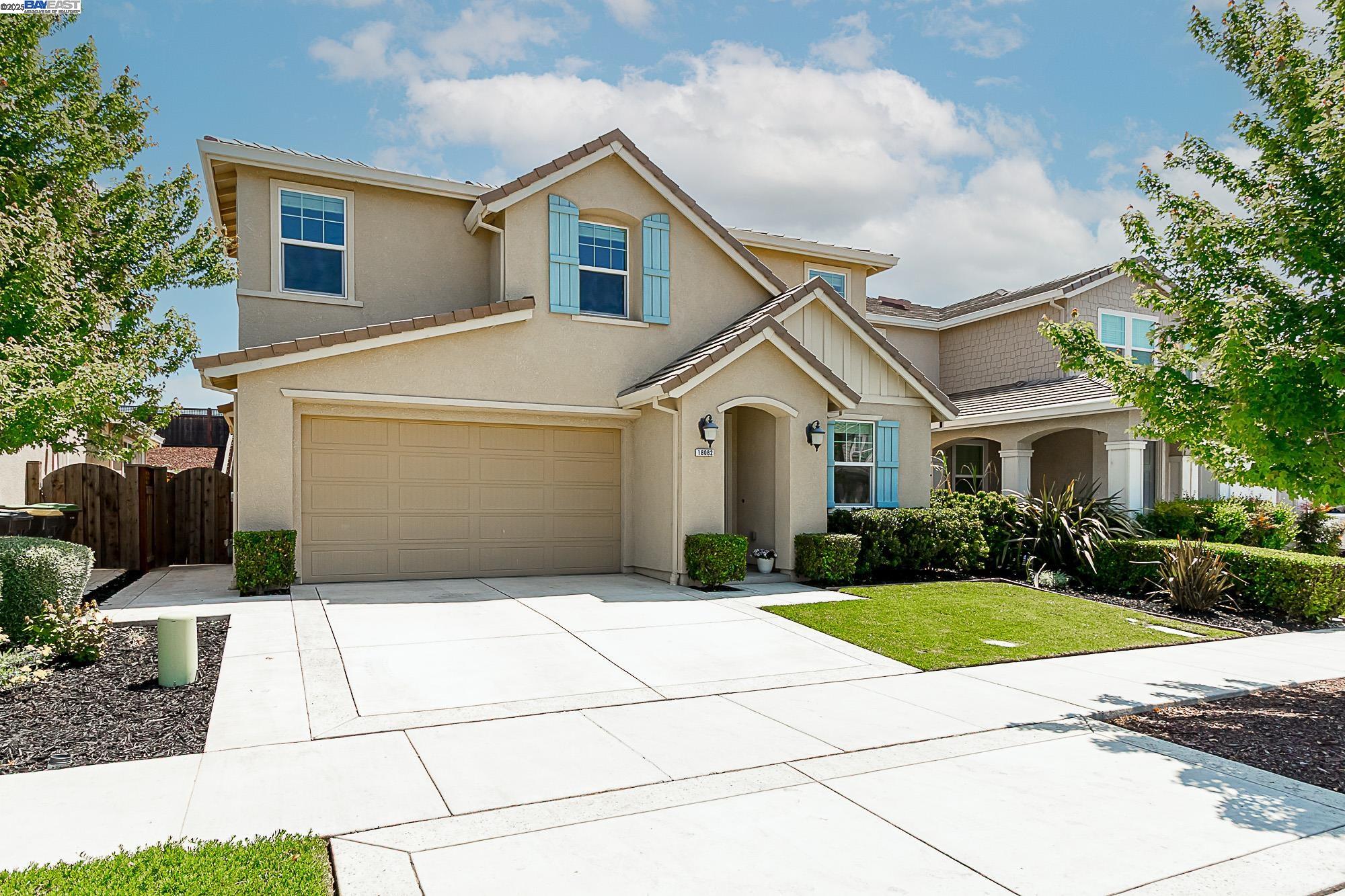 18082 Amador Dr
