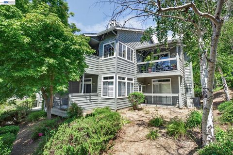 Photo of 7560 Canyon Meadow Cir #H, Pleasanton, CA 94588 (MLS # 41133901)