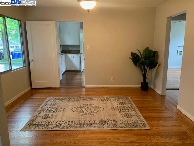 San Leandro, California 94578, United States, 6 Bedrooms Bedrooms, ,Residential,Pending,113502