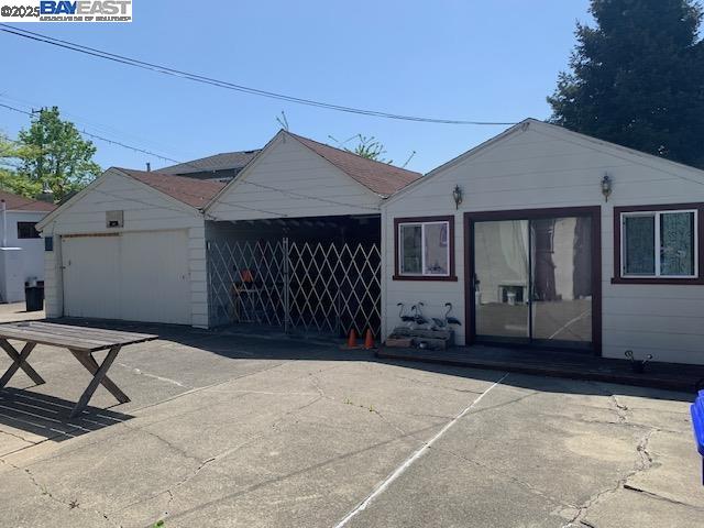 San Leandro, California 94578, United States, 6 Bedrooms Bedrooms, ,Residential,Pending,113502