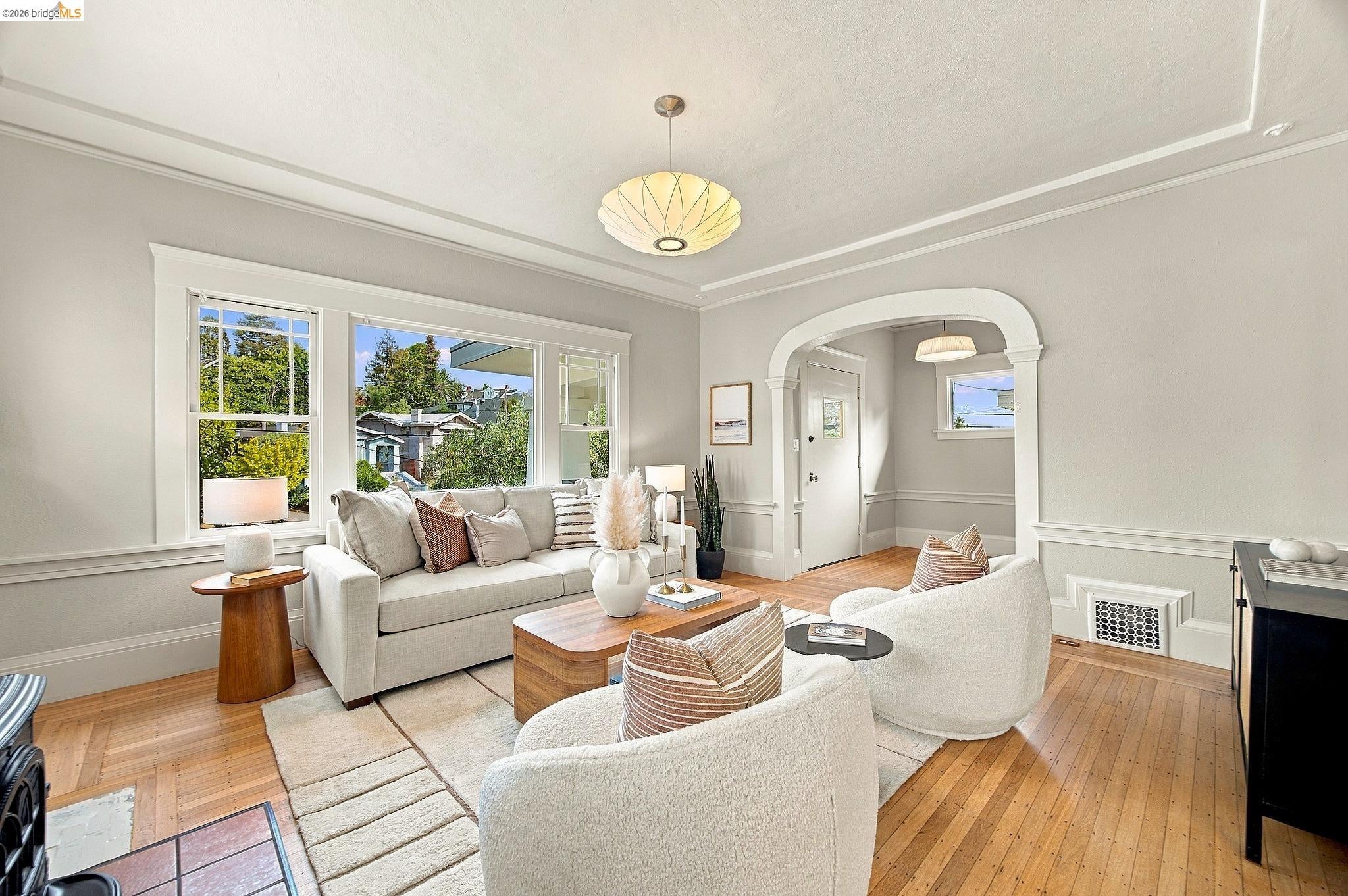 293 Santa Clara Ave.