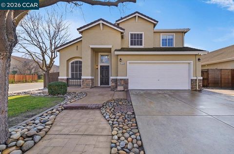 Photo of 1100 Cherry Blossom Ln, Tracy, CA 95377 (MLS # 41121180)