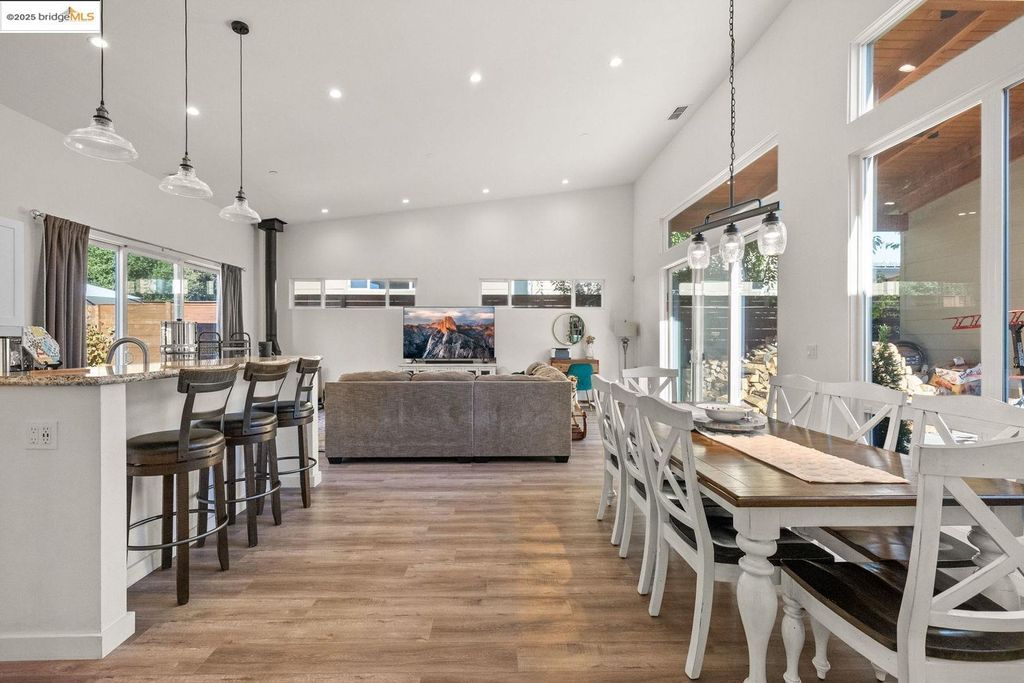 Photo of 18928 Ranch Rd, Jamestown, CA 95327 (MLS # 41116366)