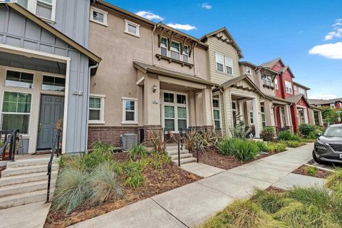 3997 Portola Cmn Livermore CA 94551