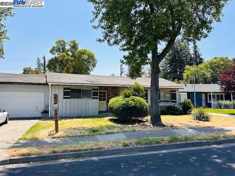 7516 Hillrose Dr Dublin CA 94568