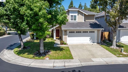 4427 ASHWOOD CMN — listing photo 1