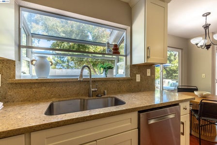 4427 ASHWOOD CMN — listing photo 12