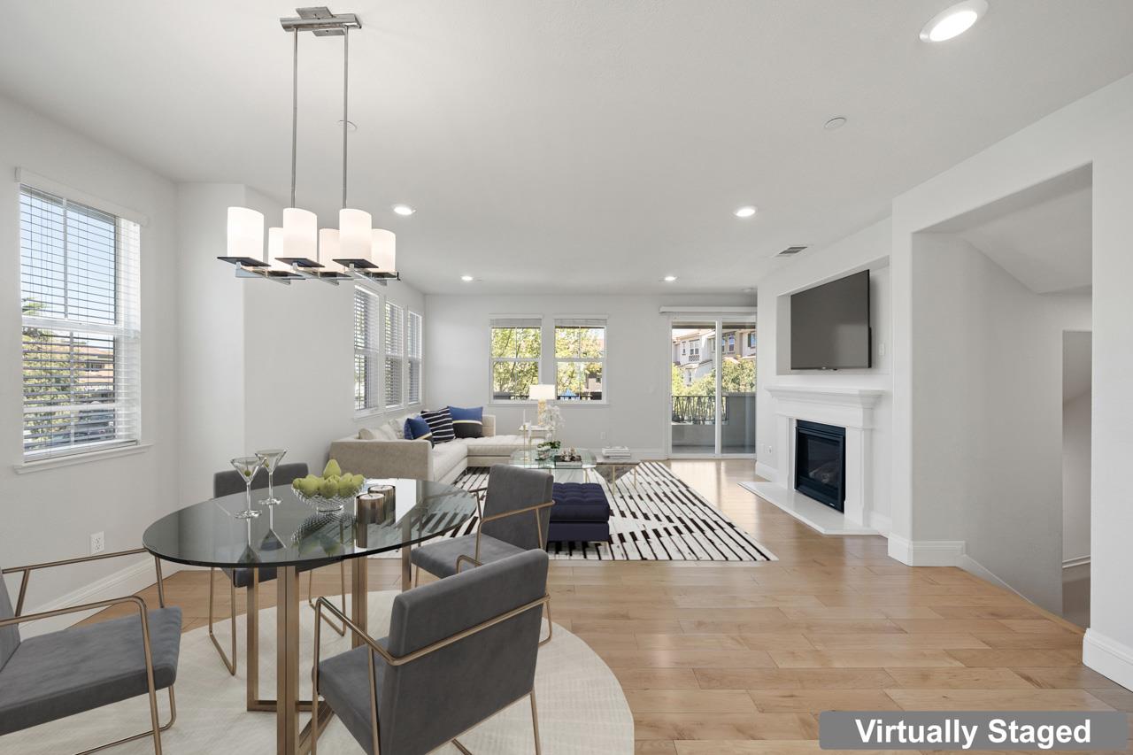 834 Camden Common
