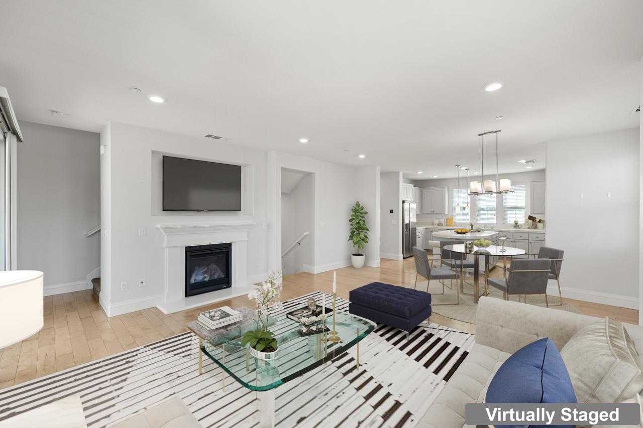 834 Camden Common
