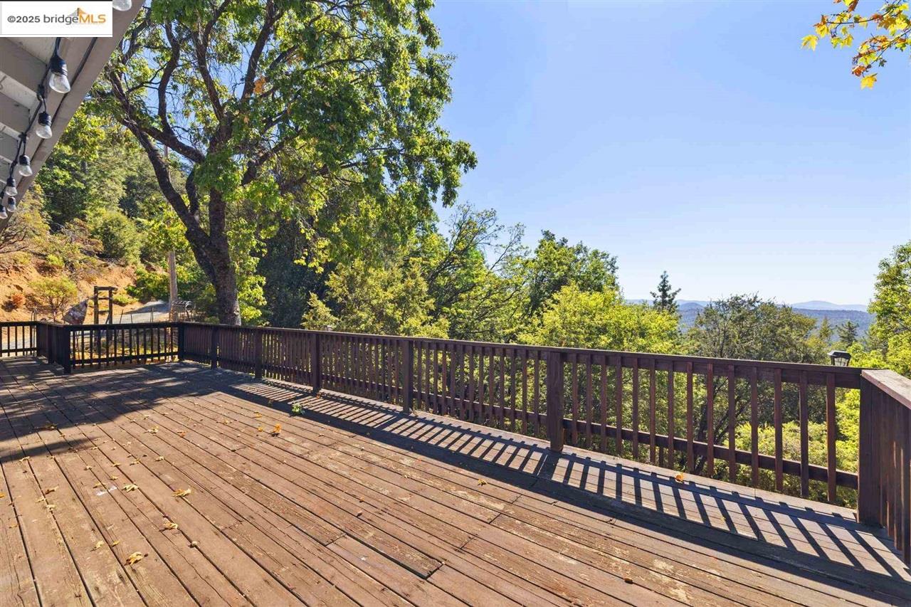 Sonora, California 95370, United States, 3 Bedrooms Bedrooms, ,3 BathroomsBathrooms,Residential,Active,174204