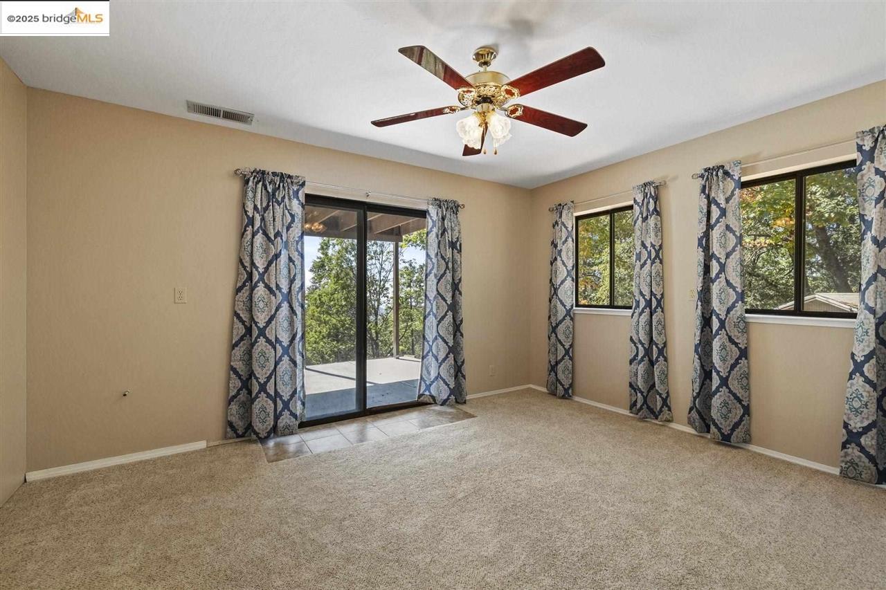 Sonora, California 95370, United States, 3 Bedrooms Bedrooms, ,3 BathroomsBathrooms,Residential,Active,174204