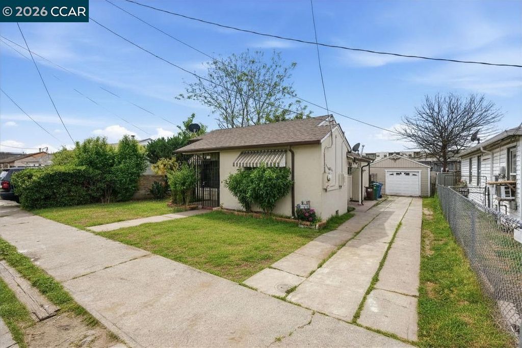 Photo of 6719 Eastlawn St, Oakland, CA 94621 (MLS # 41129172)