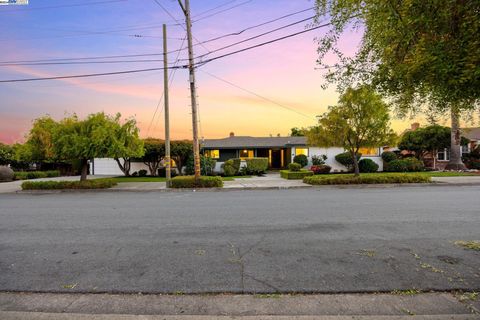 A home in San Leandro