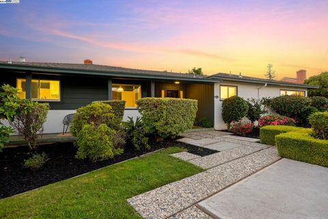 A home in San Leandro