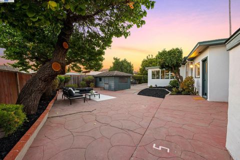 A home in San Leandro