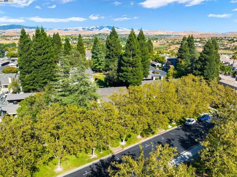 A home in San Ramon