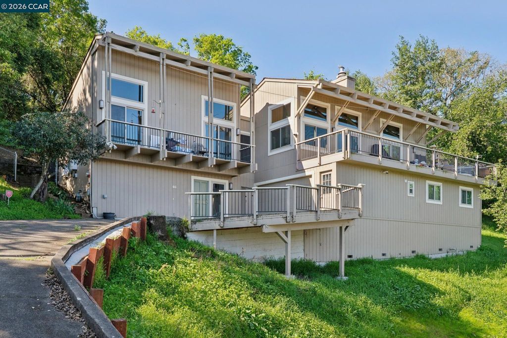 Photo of 66 Bridge Rd, Novato, CA 94945 (MLS # 41126980)