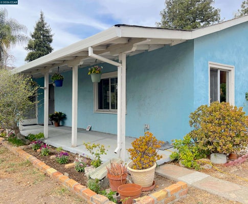 2340 RANCHITO DR, CONCORD, CA 94520 - Image b1f1fb39e66bcf2e0acdcc8556be96ac/826633763