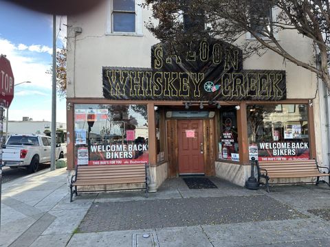 Photo of 201 5th Street, Hollister, CA 95023 (MLS # ML82029594)