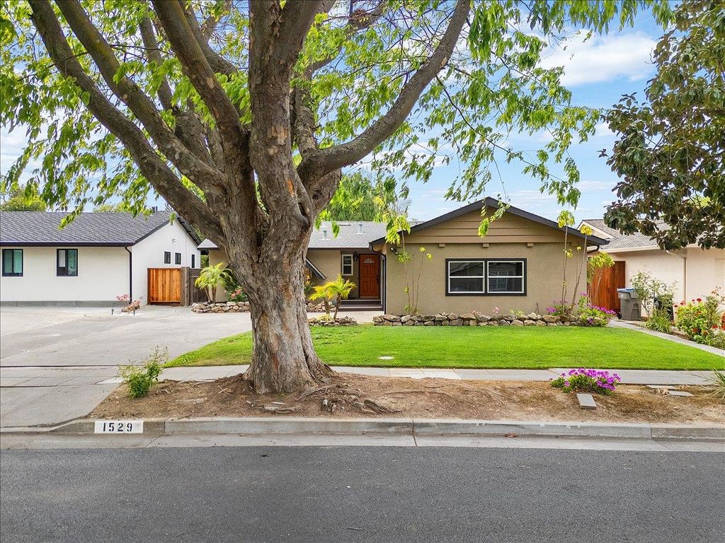 Photo of 1529 Cameo Drive, San Jose, CA 95129 (MLS # ML82040742)