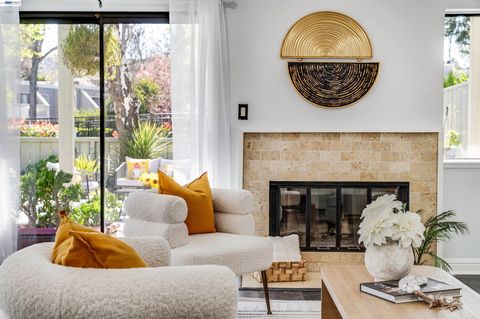 Photo of 7332 Stonedale Dr, Pleasanton, CA 94588 (MLS # 41125884)