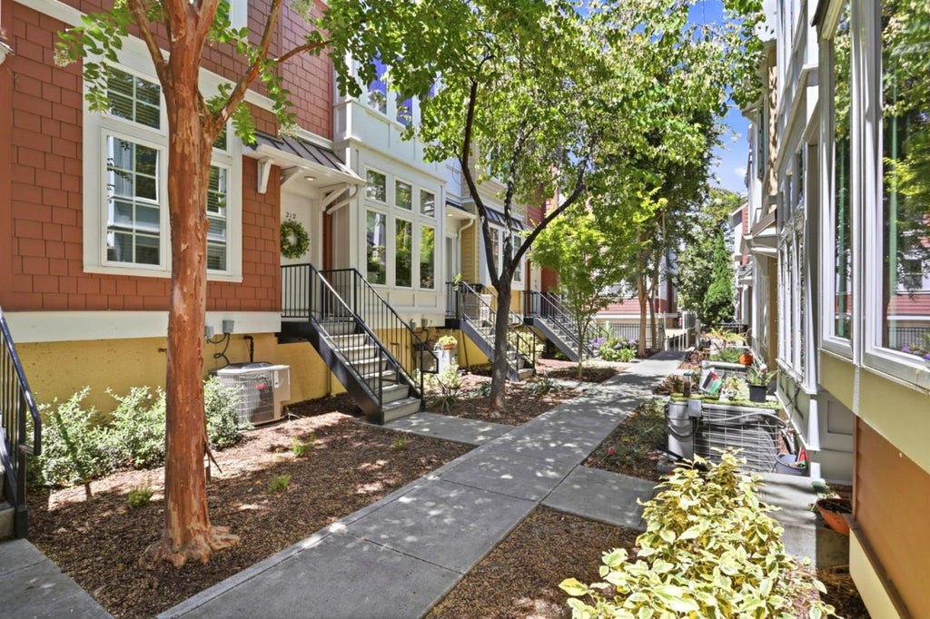 Photo of 212 Grayson Terrace, San Jose, CA 95126 (MLS # ML82056197)