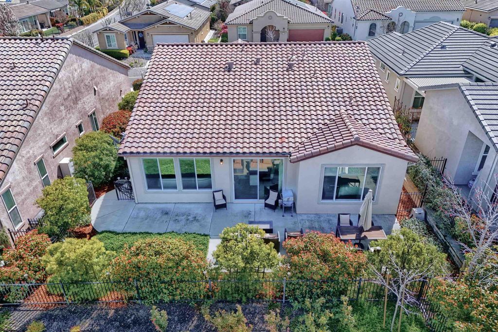 listing image 54