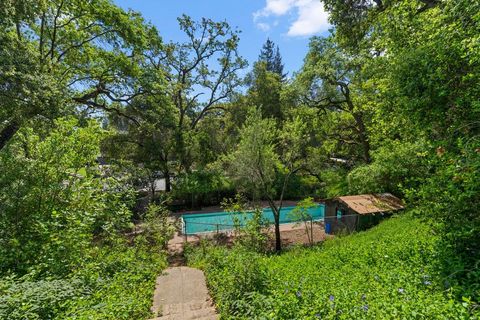 A home in Monte Sereno