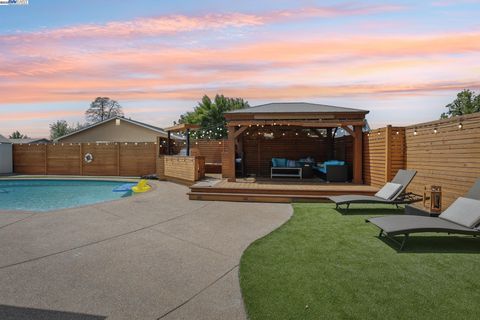 515 Zircon Way Livermore CA 94550