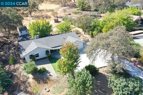 A home in Valley Springs