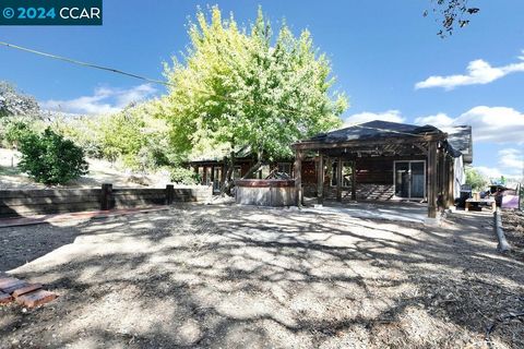 A home in Valley Springs