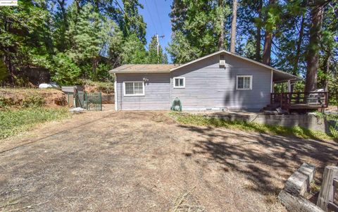 Photo of 23730 State Highway 108, Twain Harte, CA 95383 (MLS # 41119490)