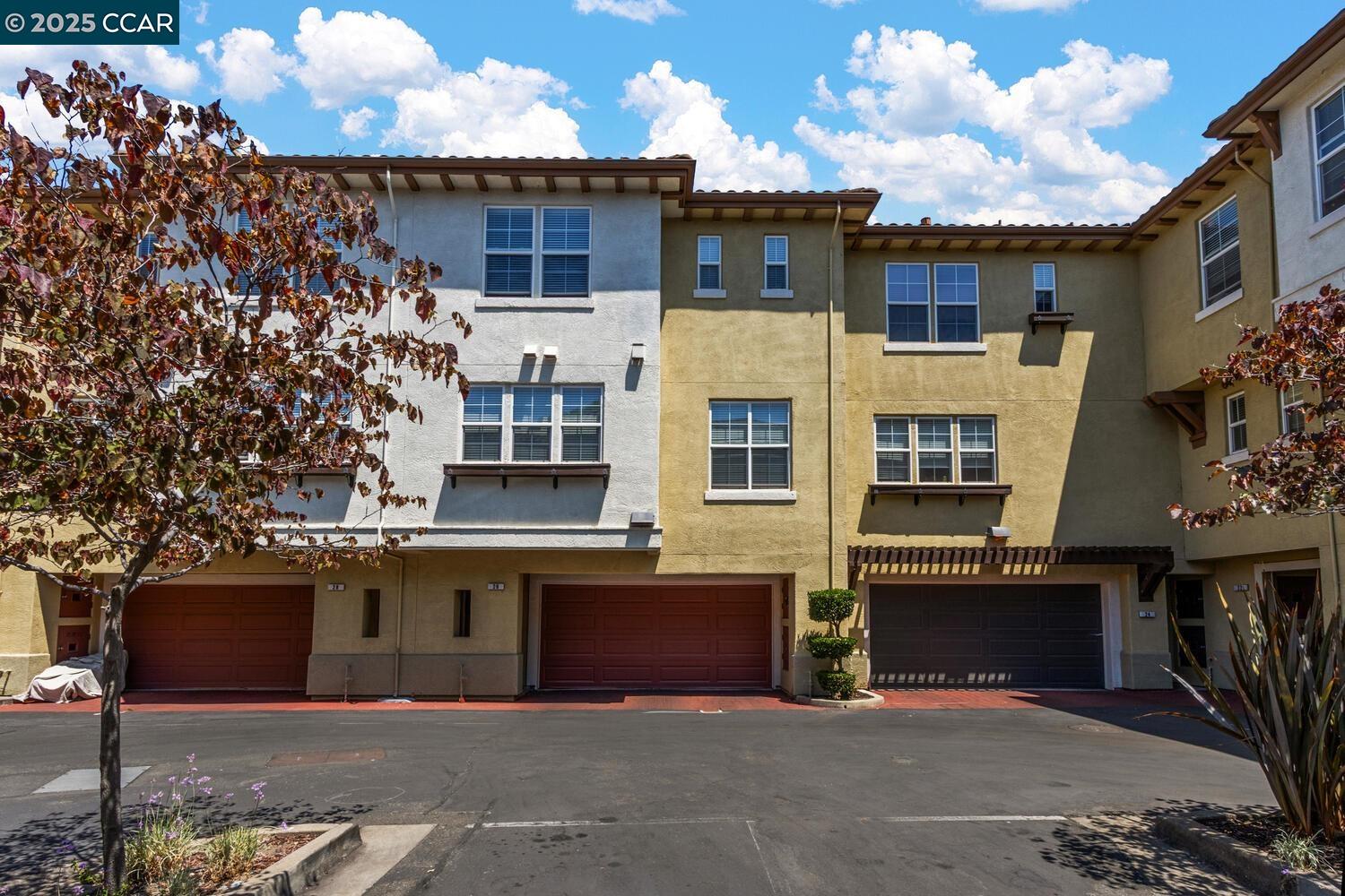 Pleasant Hill, California 94523, United States, 2 Bedrooms Bedrooms, ,3 BathroomsBathrooms,Residential,Active,158481