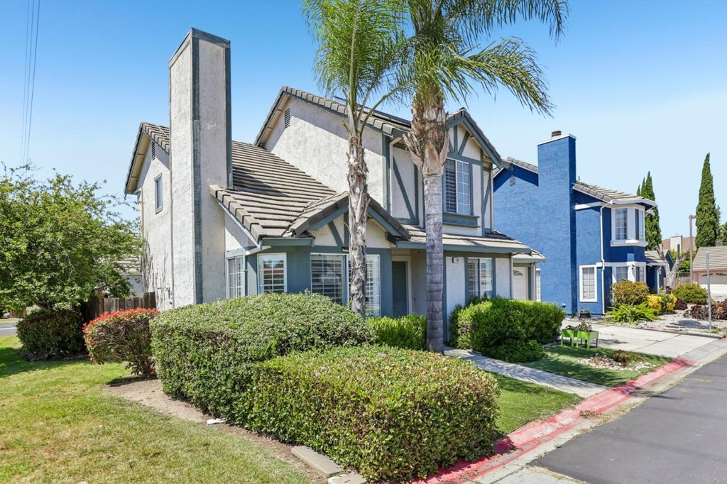 Photo of 1562 Clampett Way, San Jose, CA 95131 (MLS # ML82044699)