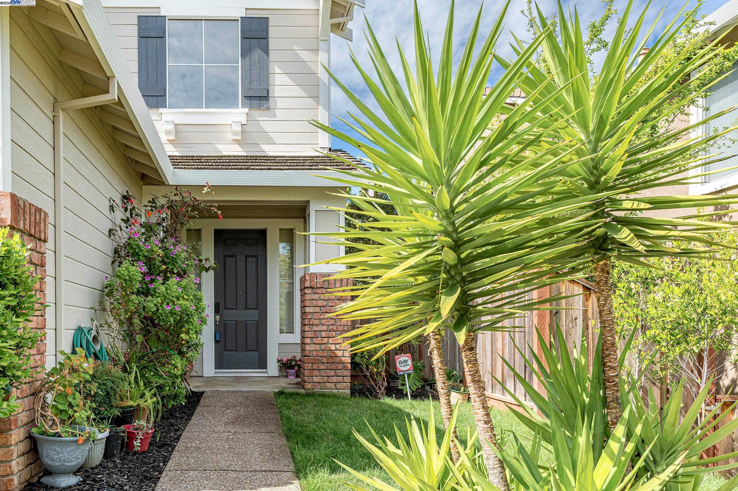 25669 Crestfield Circle