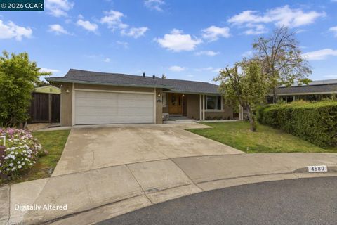 Photo of 4580 Harper Ct, Pleasanton, CA 94588 (MLS # 41128119)