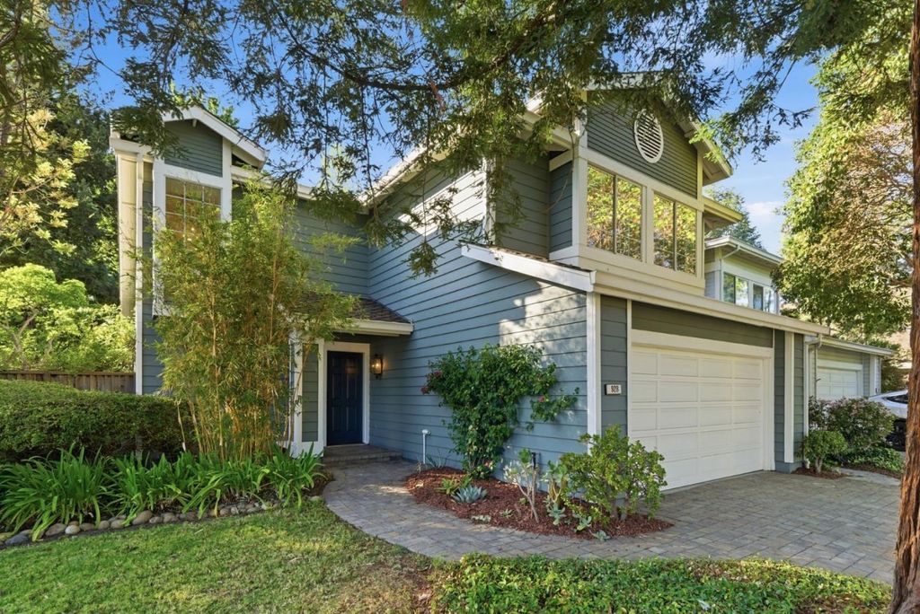 Photo of 928 Knightsbridge Lane, Redwood City, CA 94061 (MLS # ML82040779)