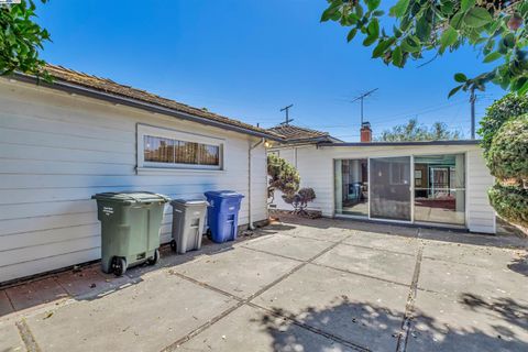 A home in San Leandro