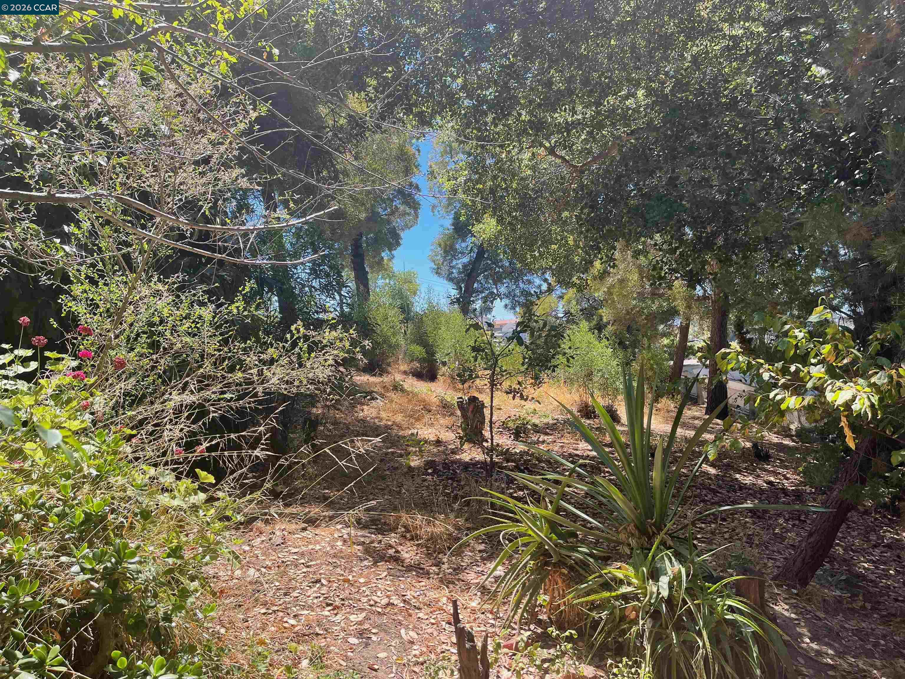 Photo 1 of 3 — 1930 E 30Th St, Oakland, CA 94606