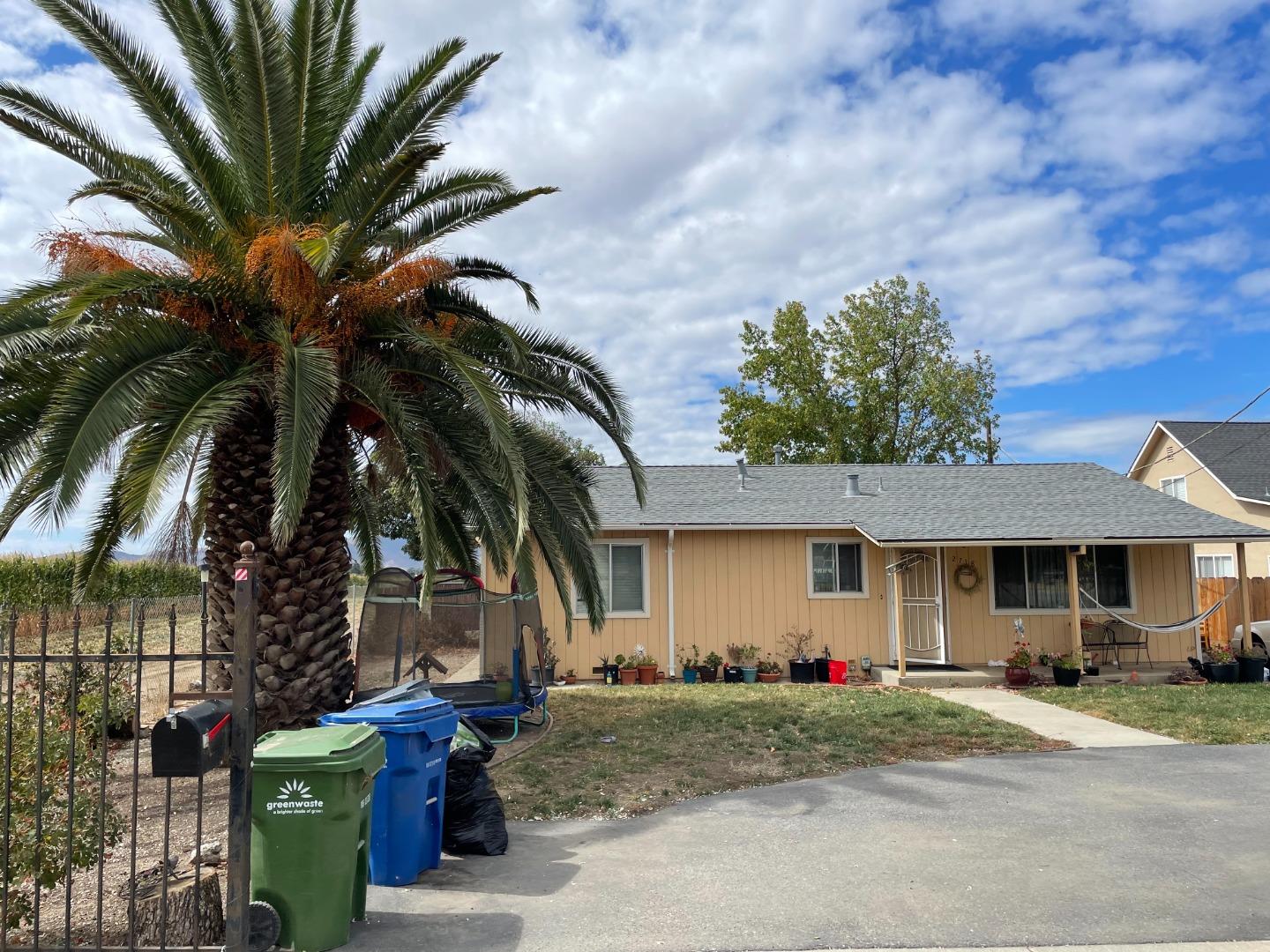 Similar Properties