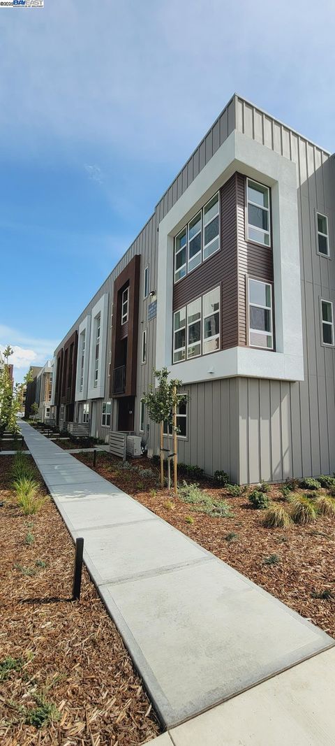 2015 Stanford Street, Alameda, CA 94501 - MLS#: 41091249