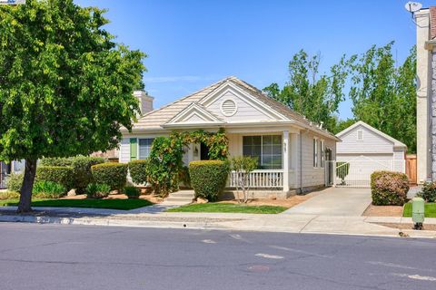 1069 Claremont Dr, Brentwood, CA 94513 - MLS#: 41093690